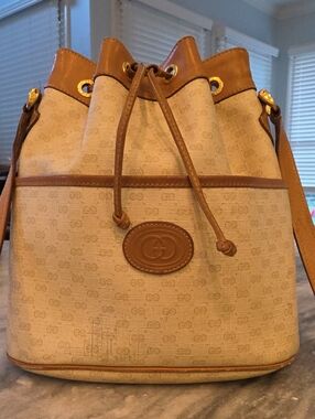 Gucci Beige Canvas and Tan Leather Drawstring Bucket Vintage Bag